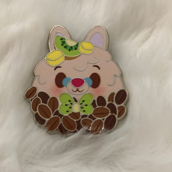 Authentic Disney pin. Each pin is $8 or 4 pins for $25, additional pins $5 each. - Picture 3 of 8